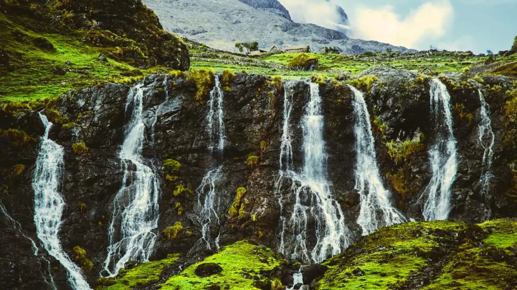Guía Completa: ¿Se Puede Subir a la Montaña Huayna Picchu? 6 Trekking en Machu Picchu