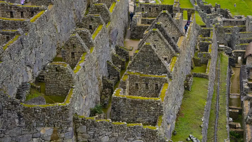 Guía Completa: ¿Se Puede Subir a la Montaña Huayna Picchu? 2 Trekking en Machu Picchu